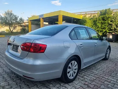 Volkswagen Jetta 2014 ekonomike – 5,500 Lek – Durrës — Durrës - Foto 4