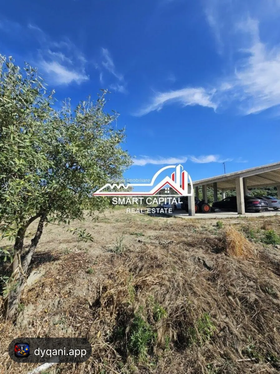 Tokë 1100 m² në Shitje – Potencial – 140,000€ – Vlorë — Vlorë - Foto 3