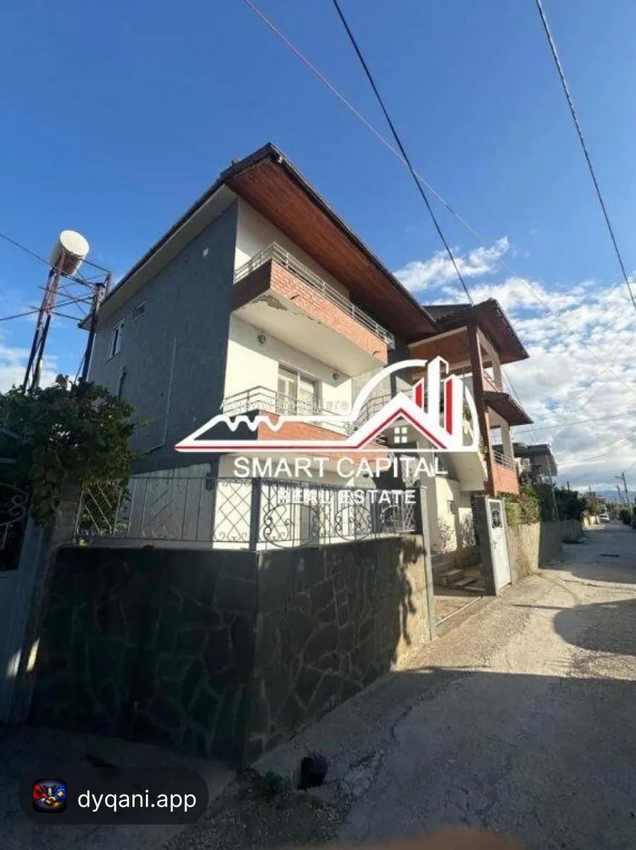 Vilë 2+1 në Shitje – Ish-Fusha – 225,000€ – I mirë — Vlorë - Foto 3