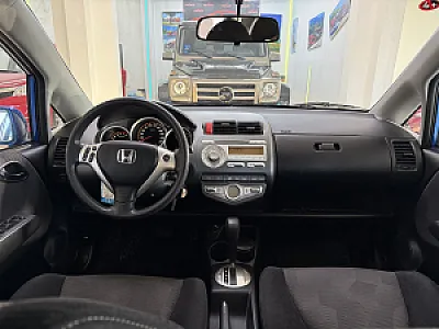 Honda Jazz 1.4 Automat 🇨🇭 — 430,000 ALL - Foto 10
