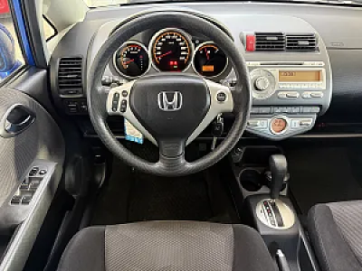 Honda Jazz 1.4 Automat 🇨🇭 — 430,000 ALL - Foto 11