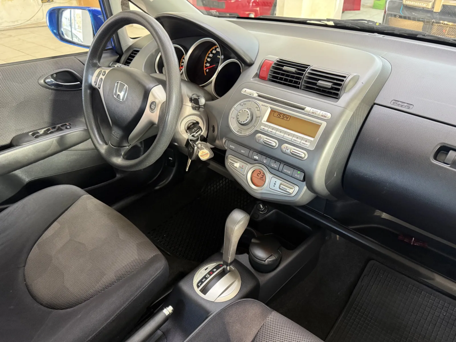 Honda Jazz 1.4 Automat 🇨🇭 — 430,000 ALL - Foto 15