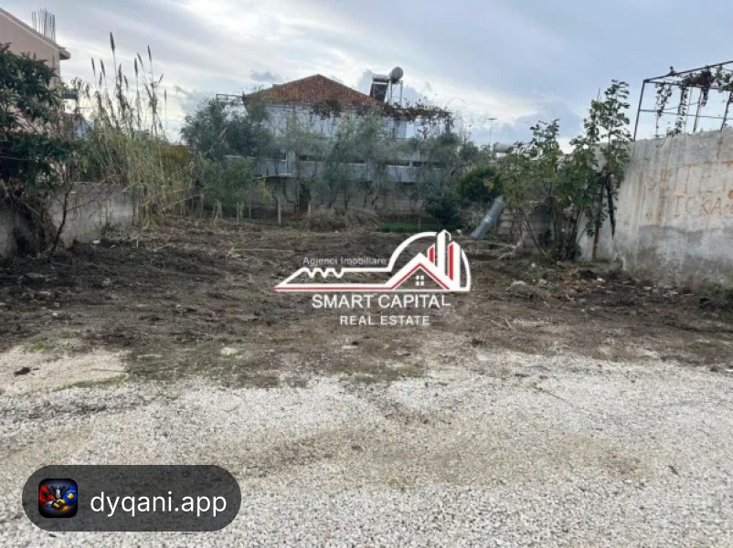 Tokë + Truall 350 m² në Shitje – 90,000€ – Vlorë – I mirë — Vlorë