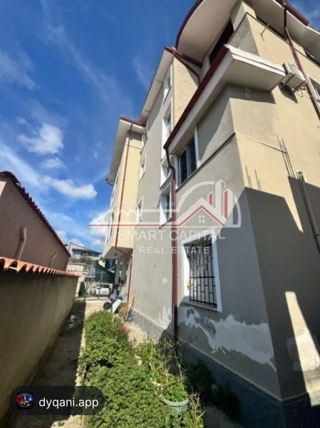 Vilë 4-Katëshe në Shitje – 720m² – 650,000€ – Vlorë – I mirë — Vlorë