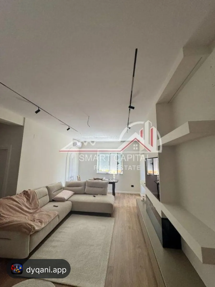 Vilë 4-Katëshe në Shitje – 720m² – 650,000€ – Vlorë – I mirë — Vlorë - Foto 3