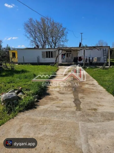 Truall + Shtëpi Private në Shitje – 220,000€ – Vlorë — Vlorë