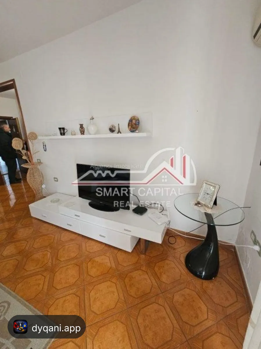 Apartament 1+1 me Qira – Përballë – 300€ – Vlorë – I mirë — Vlorë - Foto 5