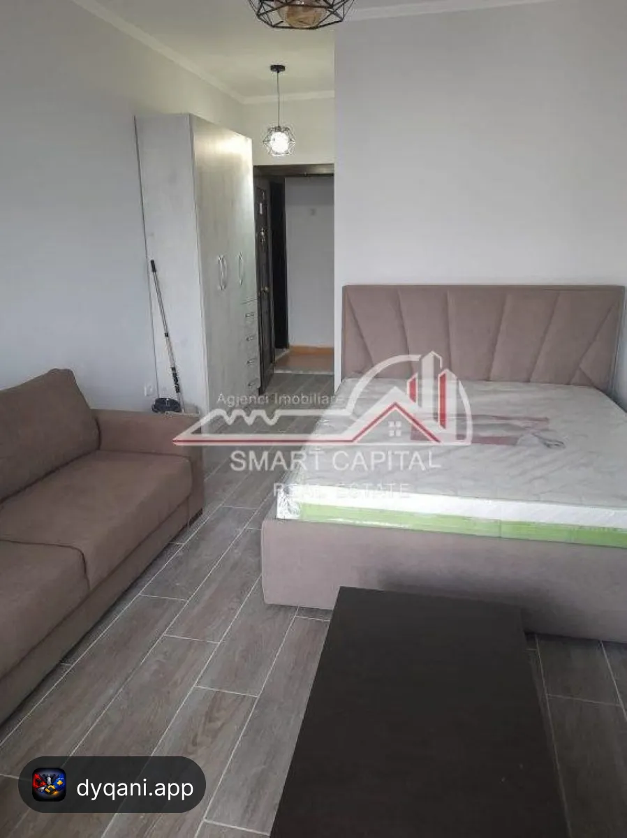 Garsonierë në Shitje – Pranë Konsullatës – 75,000€ – I mirë — Vlorë - Foto 2
