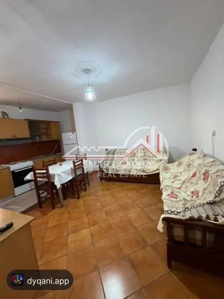 Shitet Apartamernt 1 + 1 Te Tregu – 85,000€ – Vlorë – I mirë — Vlorë