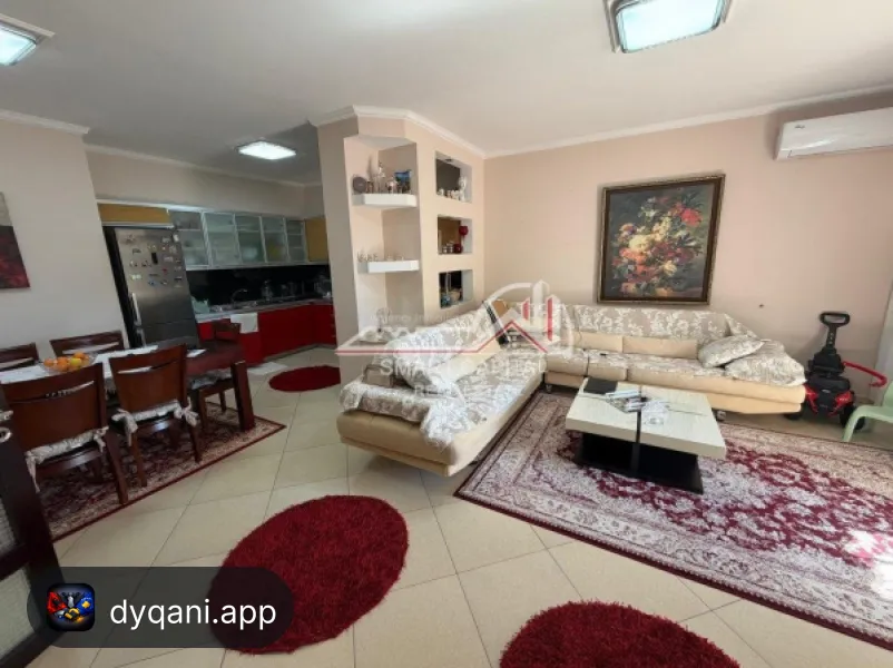 Apartament 3+1 në Shitje – Rruga – 190,000€ – Vlorë – I mirë — Vlorë