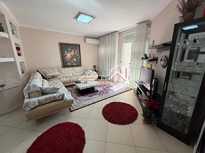 Apartament 3+1 në Shitje – Rruga – 190,000€ – Vlorë – I mirë — Vlorë - Foto 5