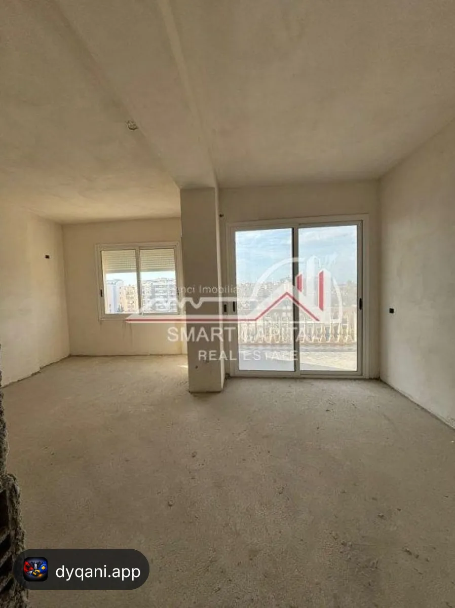 Apartament 2+1+2 në Shitje – Sheshi – 1,500€ – Vlorë — Vlorë - Foto 7