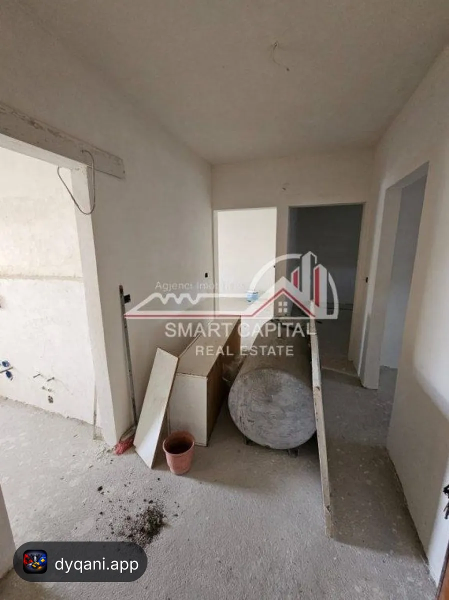Apartament 2+1 në Shitje – 77m² – 90M Lek – Vlorë – I mirë — Vlorë - Foto 2