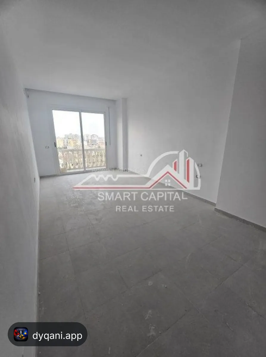 Apartament 2+1+2 në Shitje – Kati 9 – 1,500€ – Vlorë — Vlorë - Foto 1