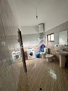 Kat i 2-të Shtëpie Private me Qira – 2 – 350€ – Vlorë — Vlorë - Foto 7