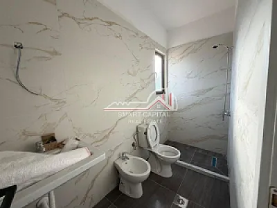 Shitet Papafingo Luksoze Ne Vlorë – 190,000€ – I mirë — Vlorë - Foto 3
