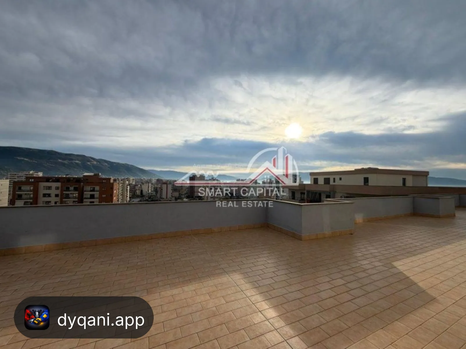 Shitet Papafingo Luksoze Ne Vlorë – 190,000€ – I mirë — Vlorë - Foto 7