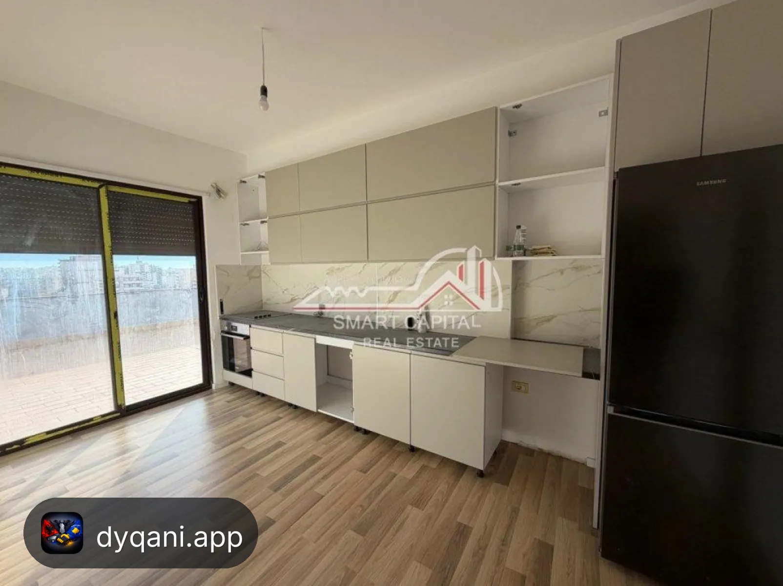 Shitet Papafingo Luksoze Ne Vlorë – 190,000€ – I mirë — Vlorë - Foto 10