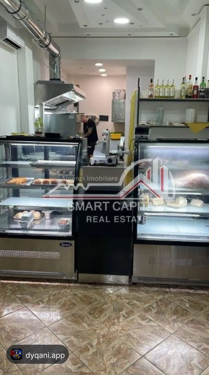 Shitet Aktiviteti Ne Lungomare – 25,000€ – Vlorë – I mirë — Vlorë - Foto 3