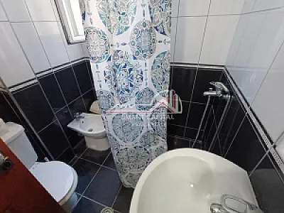 Garsoniere me Qira – Mobiluar, Pranë – Vlorë – I mirë — Vlorë - Foto 5
