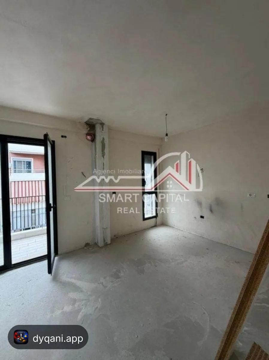 Apartament 2+1+2 në Shitje – 149 m² – 1,500€ – Vlorë — Vlorë - Foto 1