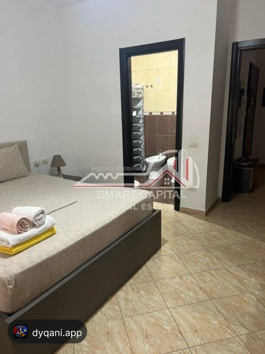 Apartament 2+1+2 me Qira – Mobiluar – 450€ – Vlorë – I mirë — Vlorë - Foto 9