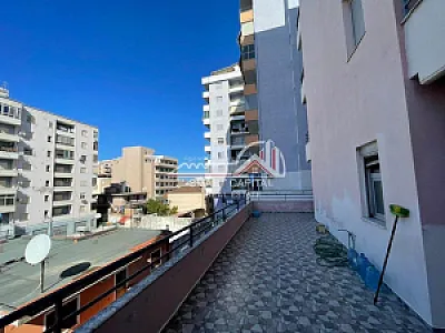 Shitet Apartament 3+1+2 -Rruga Dush – 140,000€ – Vlorë — Vlorë - Foto 2
