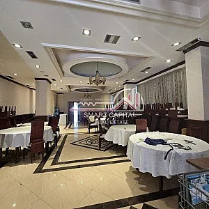 Ambient Biznesi 300m² me Qera – 2,300€ – Vlorë – I mirë — Vlorë - Foto 1