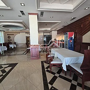 Ambient Biznesi 300m² me Qera – 2,300€ – Vlorë – I mirë — Vlorë - Foto 5