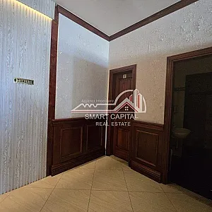 Ambient Biznesi 300m² me Qera – 2,300€ – Vlorë – I mirë — Vlorë - Foto 10