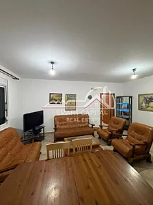 Apartament 2+1 në Shitje – Rruga – 120,000€ – Vlorë – I mirë — Vlorë - Foto 1