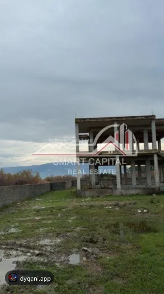 Truall + Ndërtesë në Shitje – 363 – 200,000€ – Narte — Narte