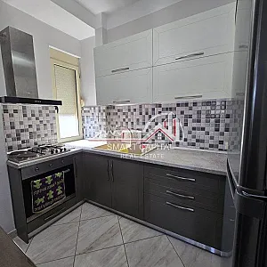 Apartament 2+1+2 me Qira – 350€ – Vlorë – I mirë — Vlorë - Foto 1