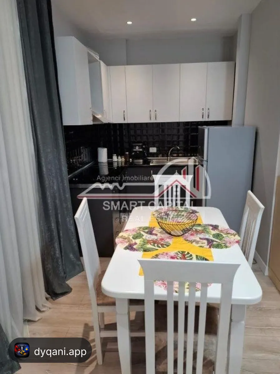 Garsoniere me Qira – Mobiluar, Uji – 300€ – Vlorë – I mirë — Vlorë - Foto 1
