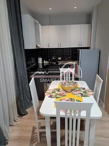 Garsoniere me Qira – Mobiluar, Uji – 300€ – Vlorë – I mirë — Vlorë - Foto 1
