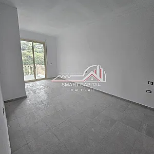 Apartament 1+1 në Shitje – Pranë Xhamisë – 1,300€ – I mirë — Vlorë - Foto 1