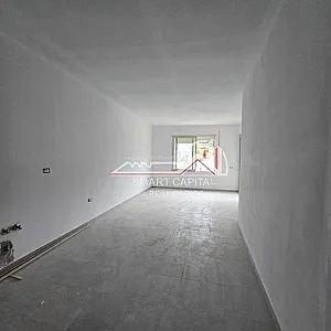 Apartament 1+1 në Shitje – Pranë Xhamisë – 1,300€ – I mirë — Vlorë - Foto 3