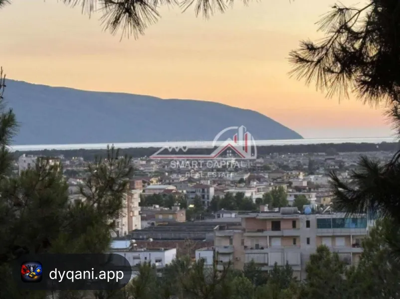Ndërtesë + Truall në Shitje – 280m² – 75,000€ – Vlorë — Vlorë