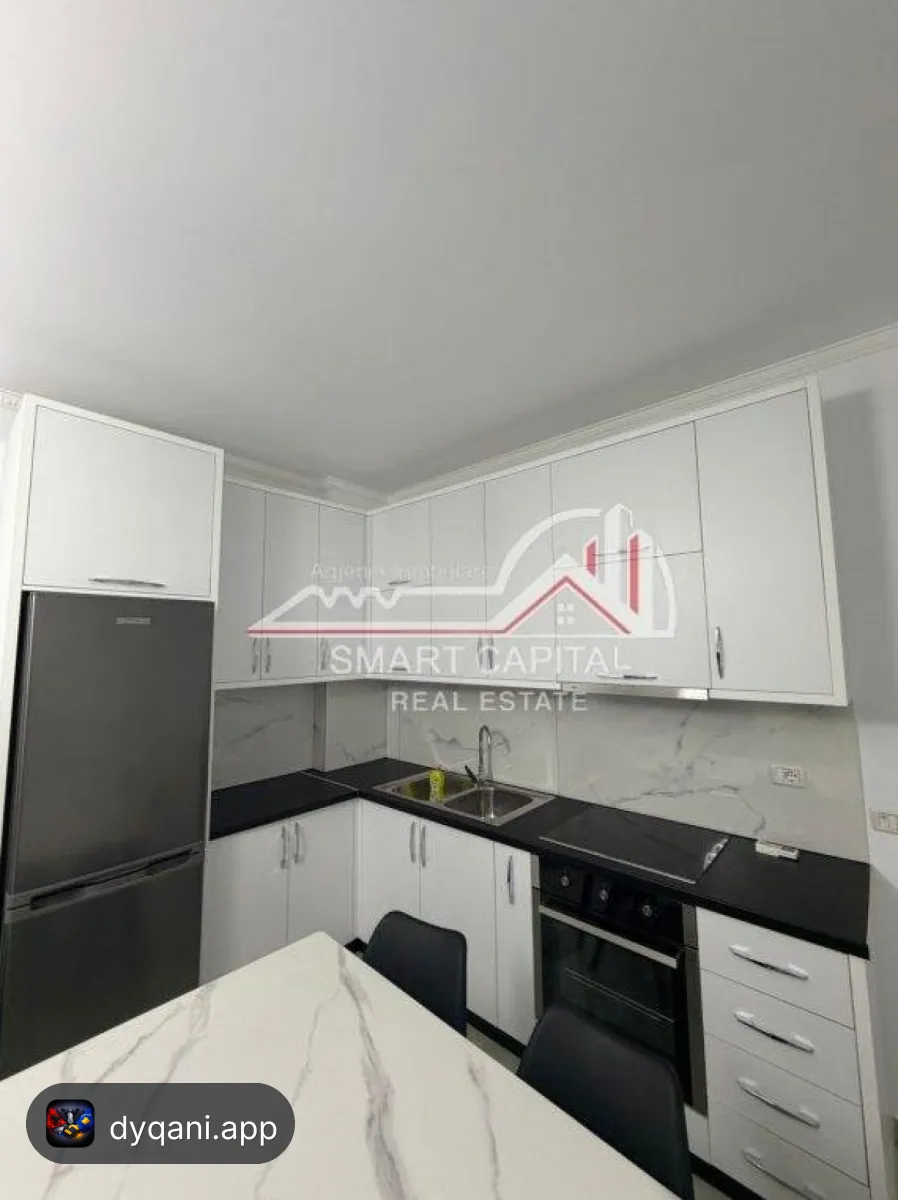 Apartament 1+1 me Qera – Rruga – 30,000 Lek – Vlorë – I mirë — Vlorë - Foto 1