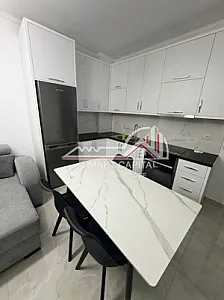 Apartament 1+1 me Qera – Rruga – 30,000 Lek – Vlorë – I mirë — Vlorë - Foto 6