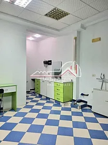 Njësi Shërbimi 34m² në Qira – Pranë – 250€ – Vlorë – I mirë — Vlorë - Foto 6