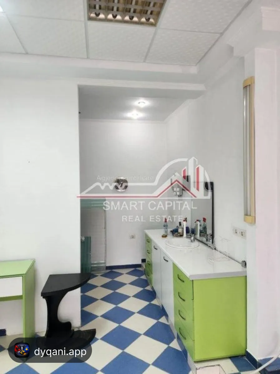 Njësi Shërbimi 34m² në Qira – Pranë – 250€ – Vlorë – I mirë — Vlorë - Foto 9