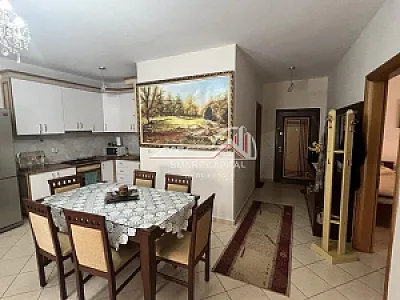 Apartament 2+1 në Shitje – Pranë Portit – 200,000€ – I mirë — Vlorë - Foto 7
