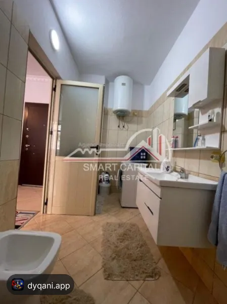Apartament 2+1 me Qera – Përballë – 400€ – Vlorë – I mirë — Vlorë