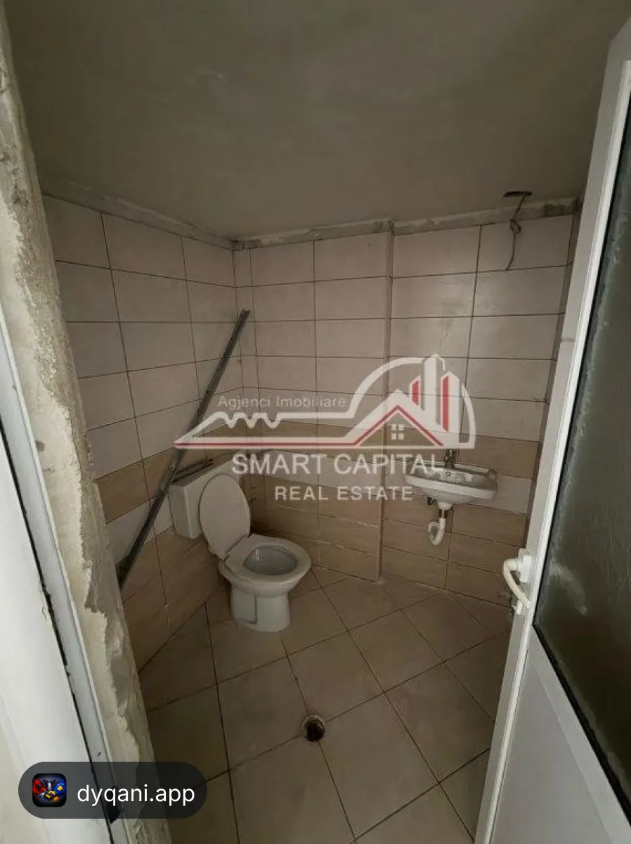 Dyqan 35 m² në Shitje – Rruga Çipajve – 70,000€ – Vlorë — Vlorë - Foto 2