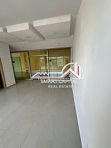 Dyqan 30m² në Shitje – Conad Vlorë – 45,000€ – I mirë — Vlorë - Foto 1