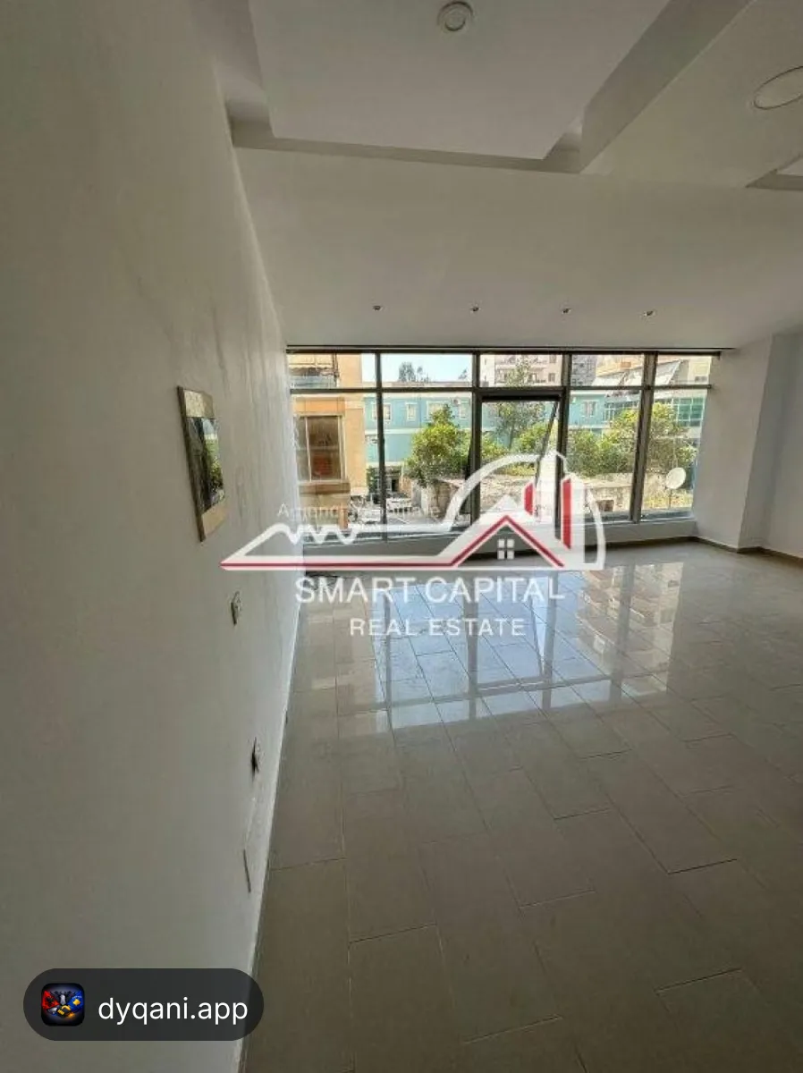 Dyqan 30m² në Shitje – Conad Vlorë – 45,000€ – I mirë — Vlorë - Foto 3