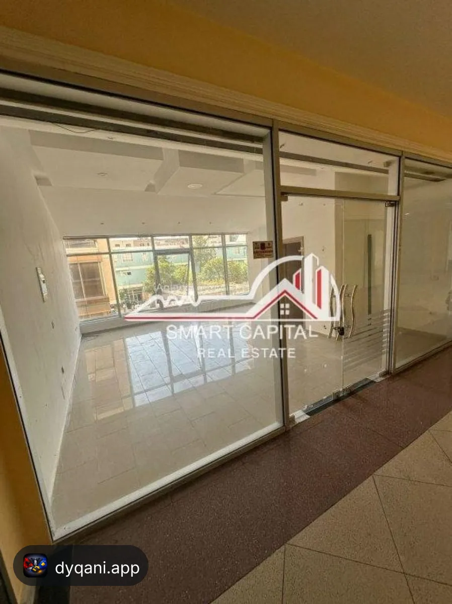 Dyqan 30m² në Shitje – Conad Vlorë – 45,000€ – I mirë — Vlorë - Foto 7