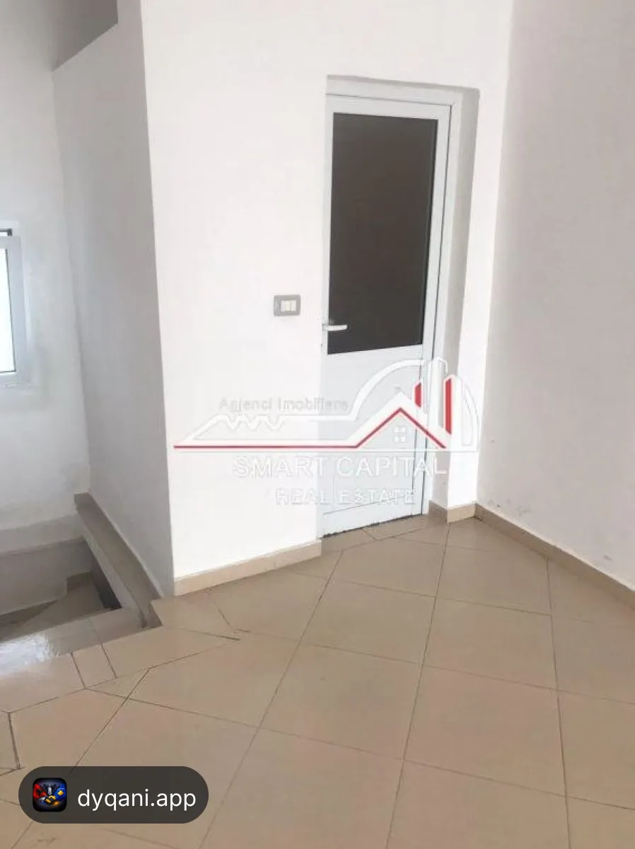 Njësi Shërbimi 70m² në Qira – Vijë – 350€ – Vlorë – I mirë — Vlorë - Foto 1