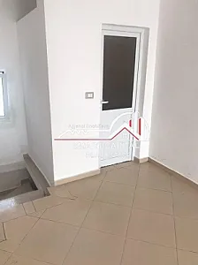 Njësi Shërbimi 70m² në Qira – Vijë – 350€ – Vlorë – I mirë — Vlorë - Foto 1